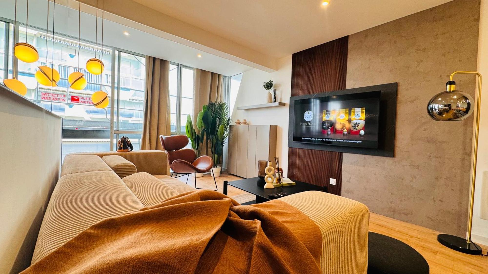 Appartement 50M De La Plage Et Toutes Commodites, Plein Centre Ville Et Silencieux Ла Гранде-Моте Екстериор снимка